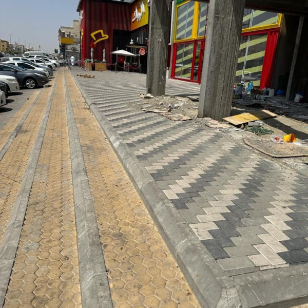 STARBUCKS Page 02 Image 0001 600x600